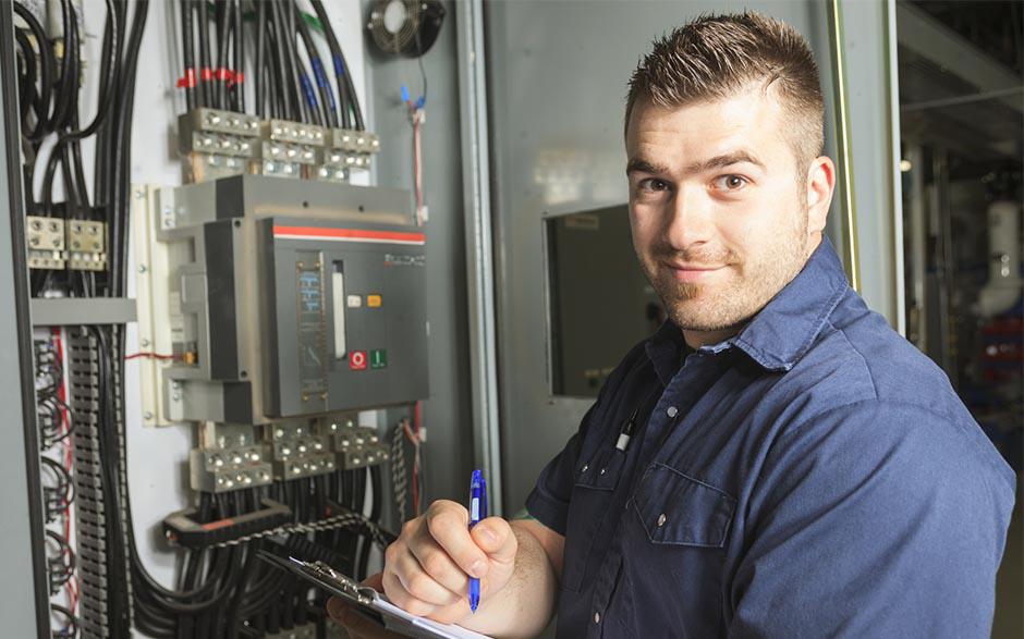 besoin d'un électricien Collégien
