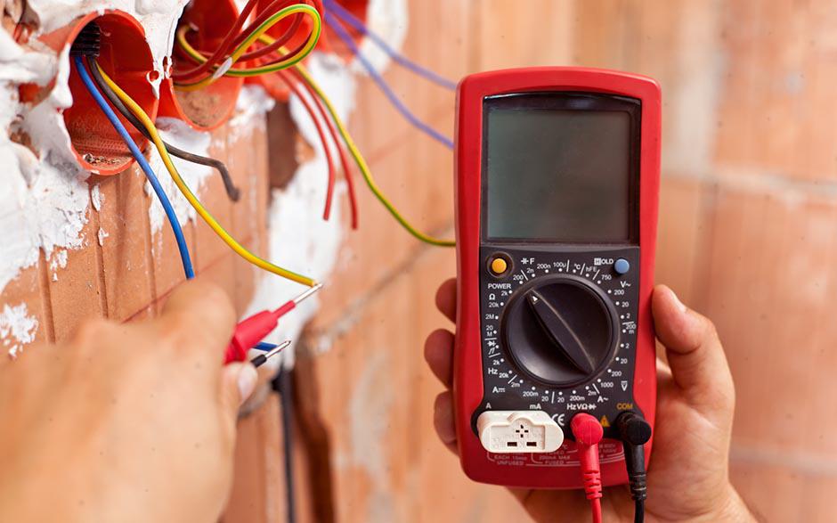 besoin d'un électricien Collégien